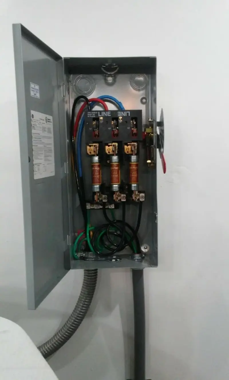 Three-phase disconnect switch installed for Electrical Wiring & Rewiring in Lakewood